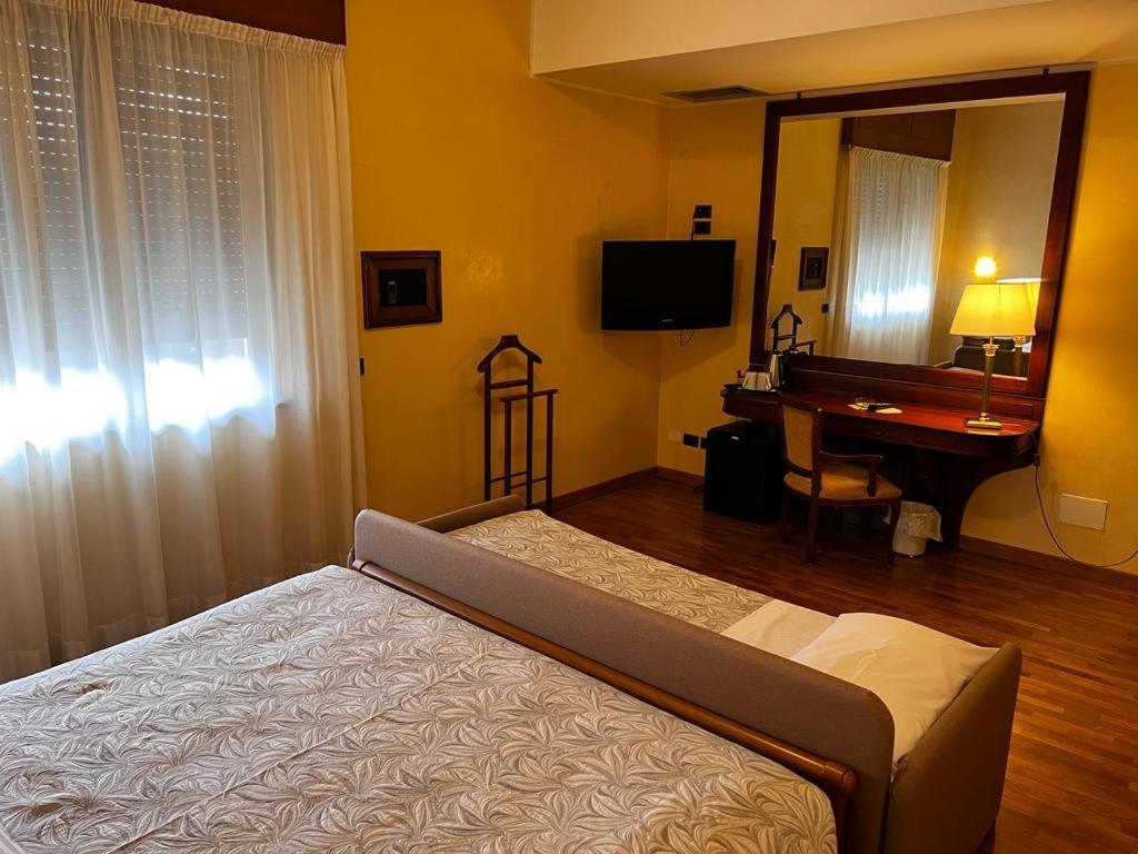 Grand Hotel Excelsior Chianciano Terme Exterior foto